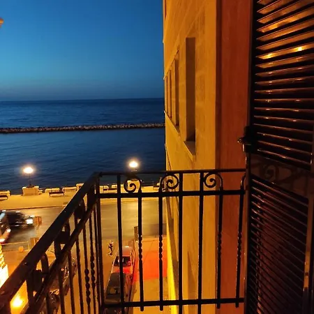 Mariantomare Monolocale Lungomare * Барі